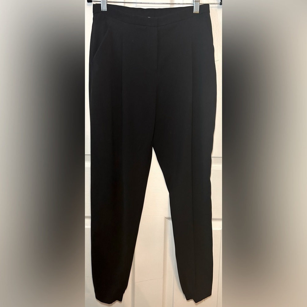 T. Tahari Women’s Presley Pleated Slouchy Pants- Black/ Size 4